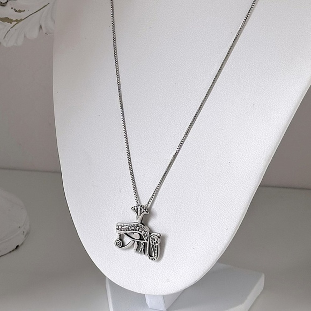 EYE OF HORUS Necklace 925 Egyptian Necklace - VTG Sterling Silver Box Chain EVC